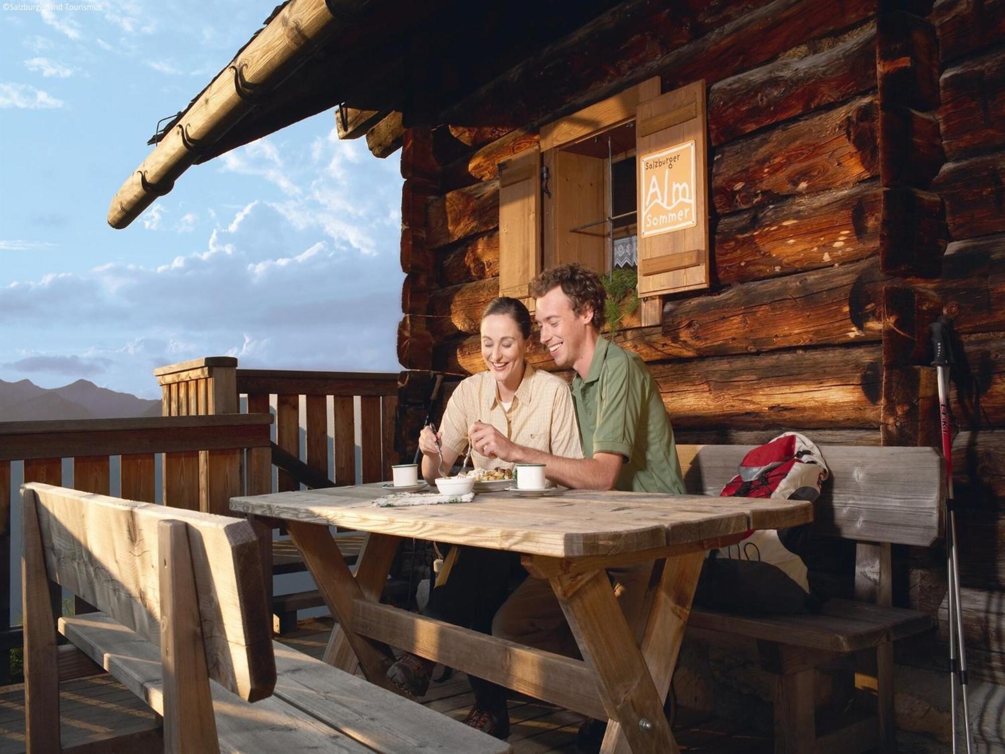 Modern Chalet With Sauna Near Ski Area In Saalbach Hinterglemm Salzburgerland Экстерьер фото